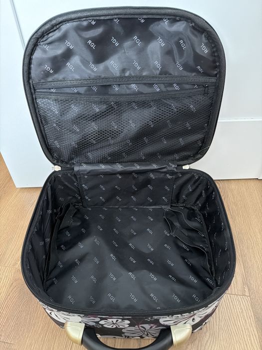 Pellucci Kuferek Rgl  w kwiaty