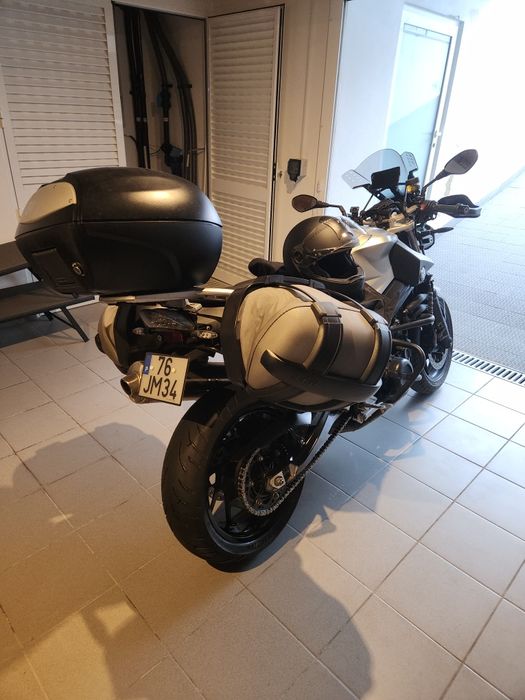 Mota BMW F 800 R rigorosamente Impecável e com revisão feita