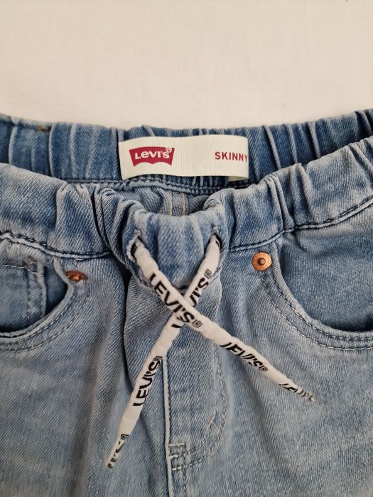 Calções ganga levis