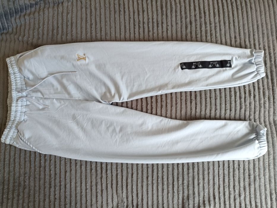 Komplet dresowy damski