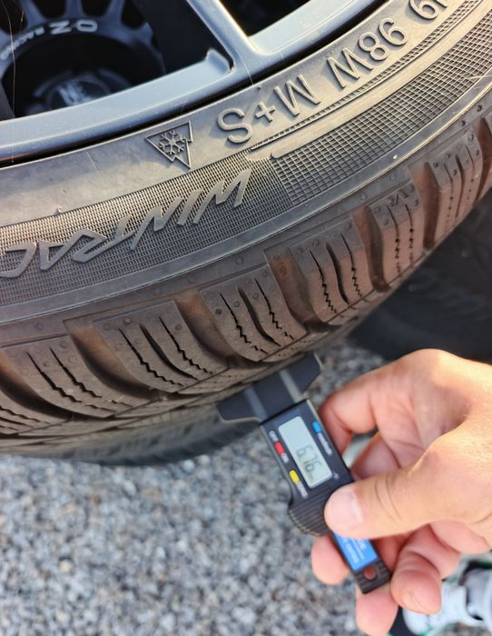 Felgi oryginalne do Jaguar + opony zimowe 245/40 R19