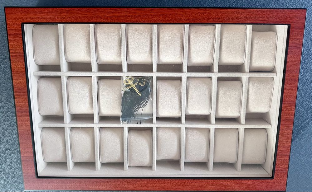 Drewniane pudełko Rothenschild na 24 zegarki