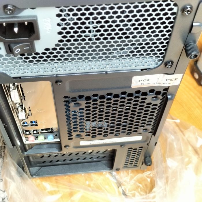 Komputer PC PC2 AQUA Nowy Fabryczna aktualizacja do Windows 10