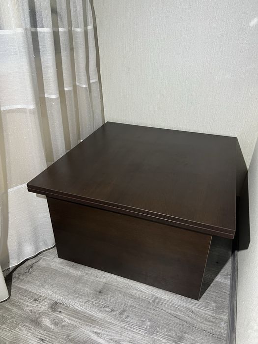 Журнальний/кухонний столик