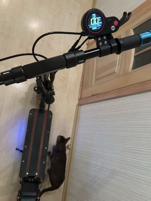 Самокат Tesla 16000 з мотором 1000W, акумулятор на 16000mAh