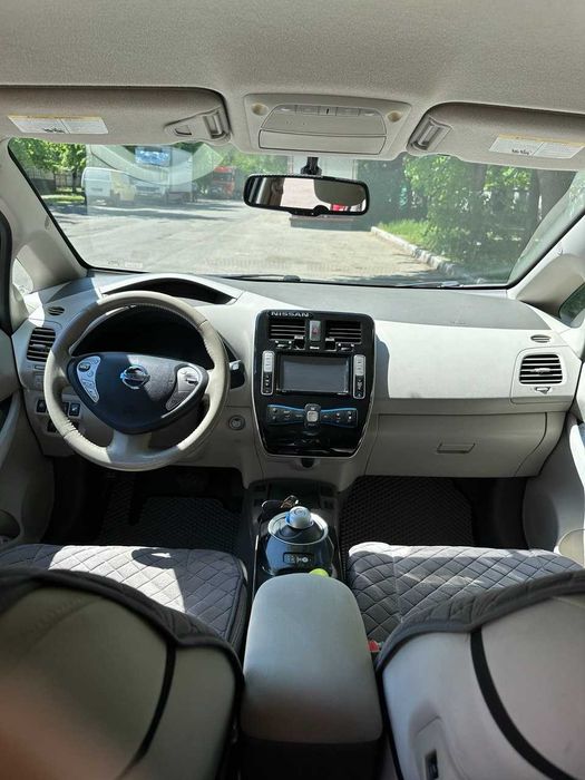 Nissan Leaf 2015