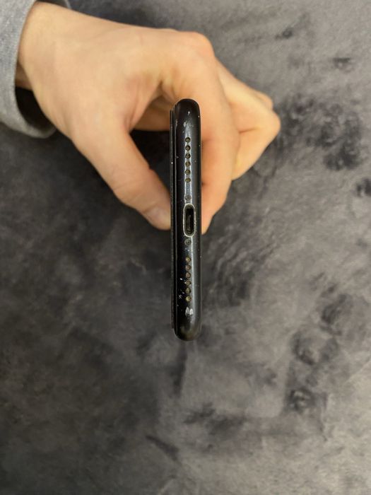 IPhone XR batarii 86% stan ekrana idealny