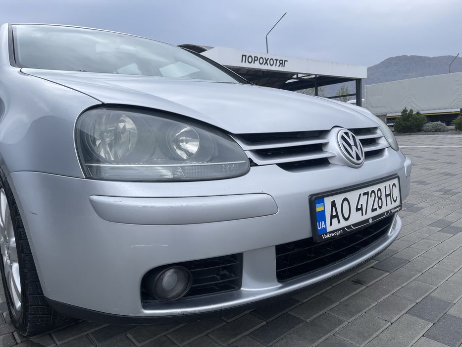 Volkswagen Golf V