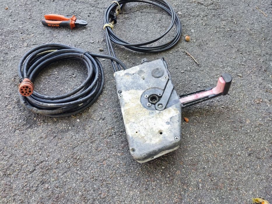 Командер Johnson/Evirude