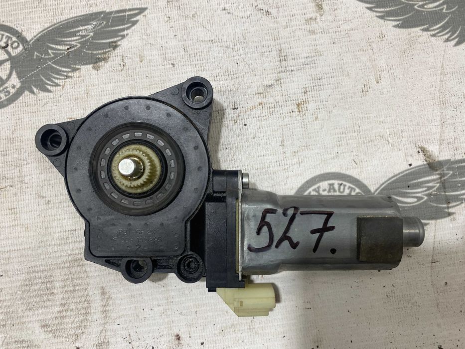 Моторчик Стеклоподьемник на Hyundai I30