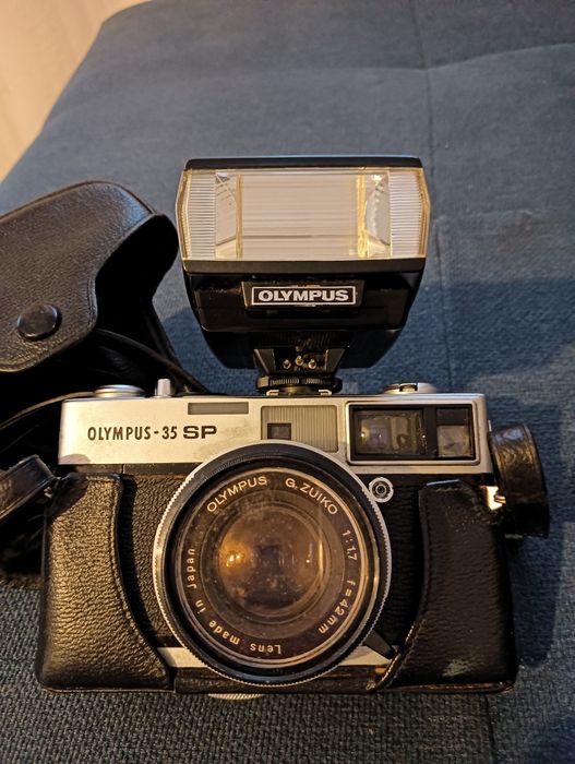 Máquina fotográfica Olympus -35 SP  com  flash -  Em excelente estado*