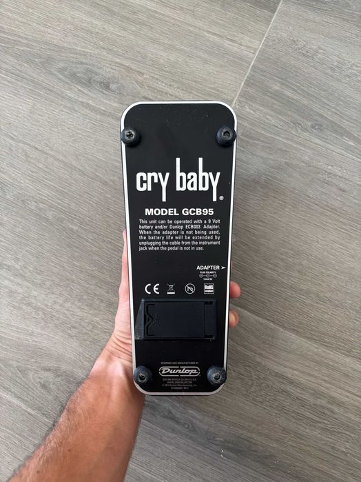 Cry Baby GCB95 - Wah Pedal para guitarra/baixo elétrico