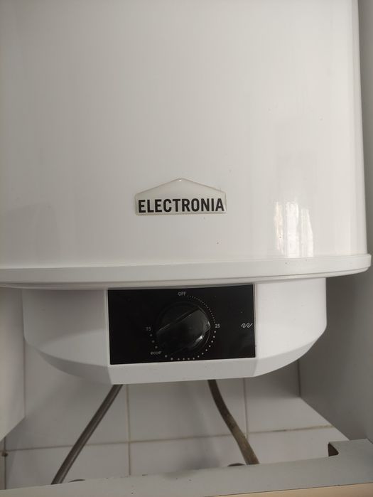 Termo acumulador Electronia