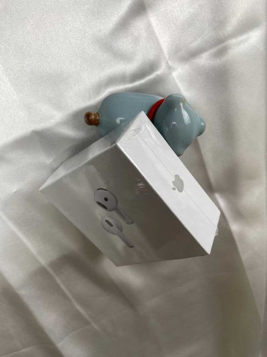 Apple AirPods 4 [OKAZJA nowe]