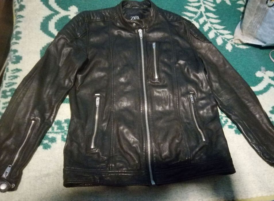 Casaco tipo cabedal tamanho L muito bom estado