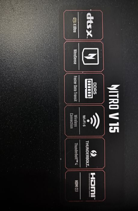 Acer Nitro V15 - RTX - 4060