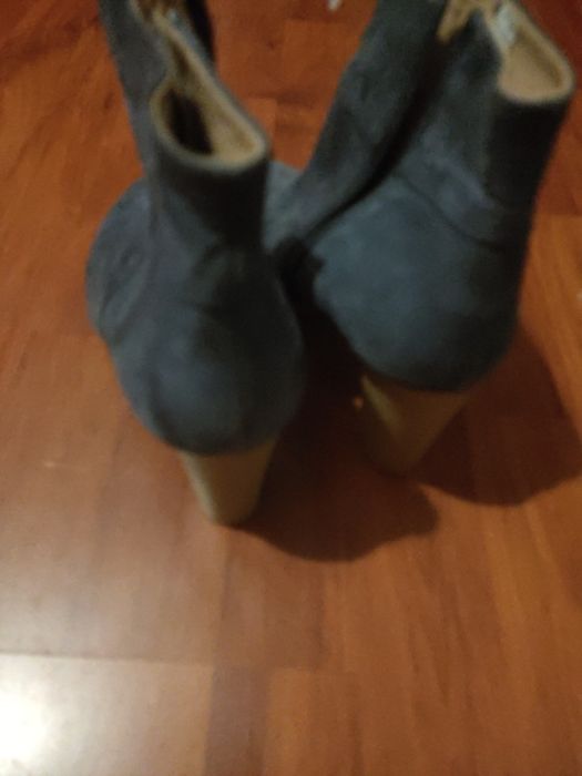 Жіночі ботільйони