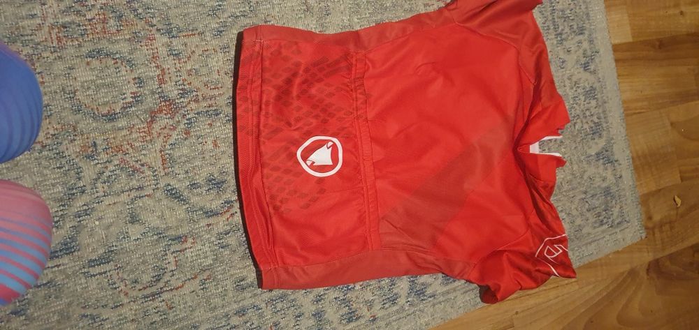 Koszulka endura dziecieca na rower do biegania