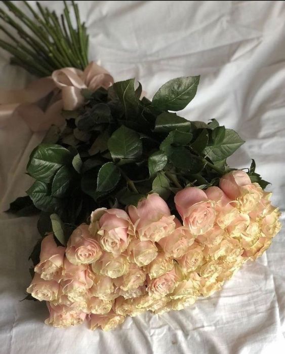 Доставка квітів Київ • Букет 101 роза • Доставка цветов Киев Украина •