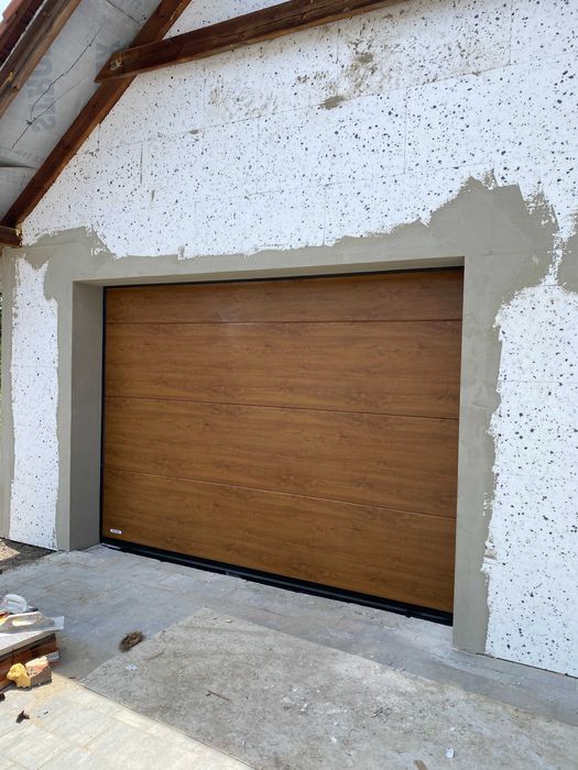 Bramy garażowe segmentowe, rolowane, uchylne