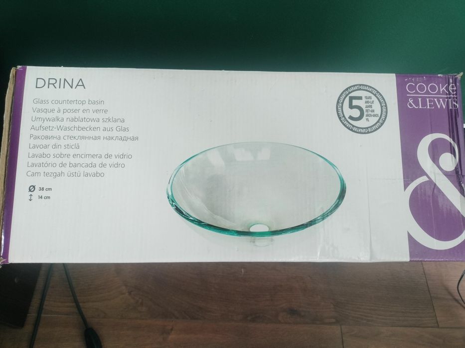 Umywalka łazienkowa firmy DRINA