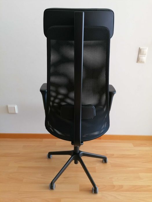 Cadeira de Escritório alta, com apoios lombar e cervical (Nova)