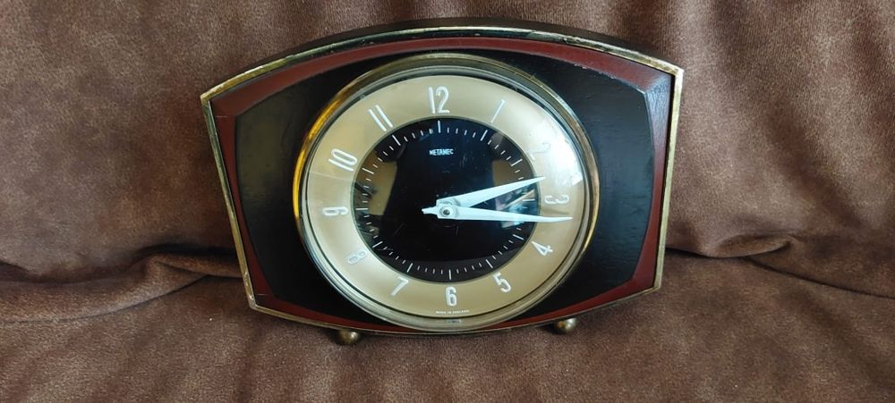 Zegar mechaniczny Metamec UK