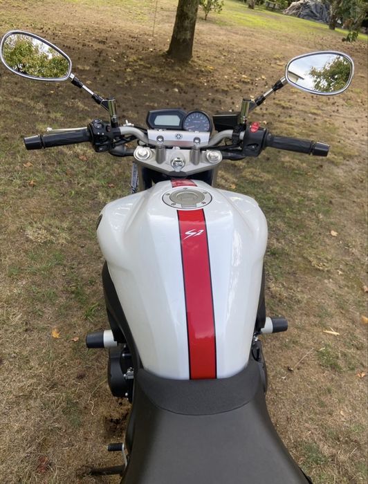Yamaha FZ6 N S2, ano 2008 | 12.417 km | Excelente estado.