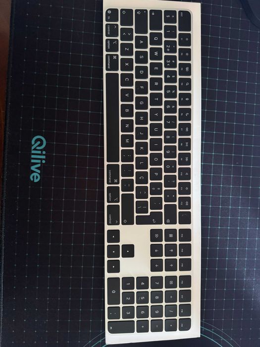 Apple Magic Keyboard485678847267983361