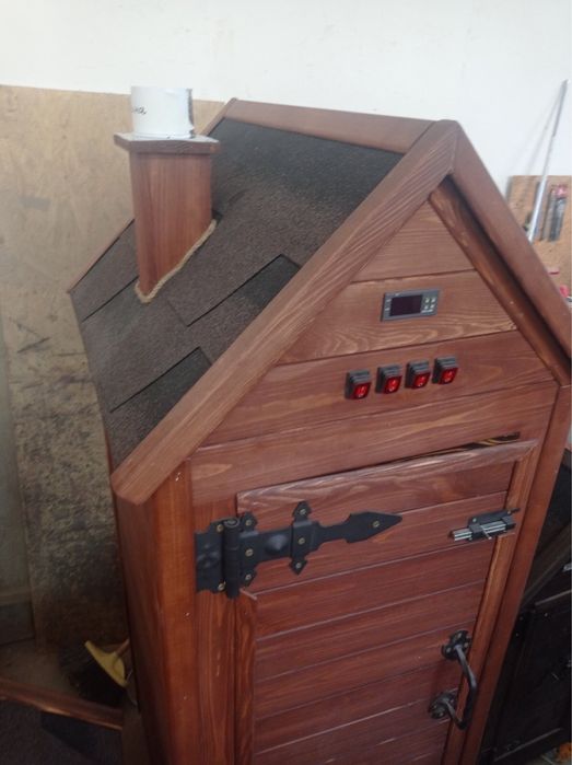 Коптильня холодного и горячего копчения на 40 кг загрузки