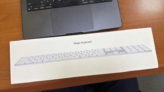 Apple keyboard A1843 нова