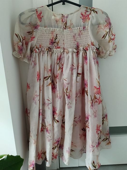 Святкова подовжена сукня Next з ліліями, 116 розмір