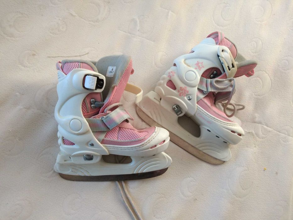 Łyżwy dla dziewczynki - rozmiar S 28-31