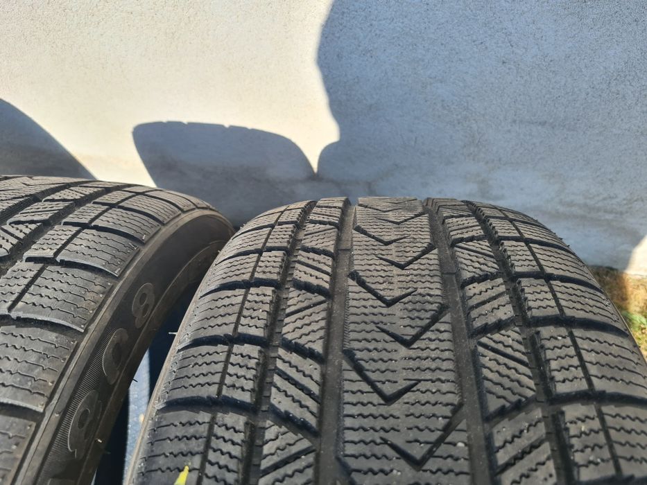 Opony zimowe firemax fm808 235/40r19