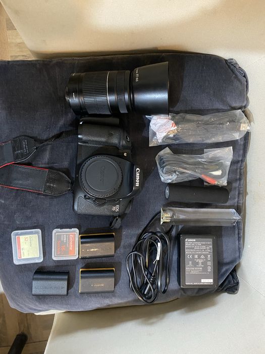 Camera canon 7D + acessorios Canon