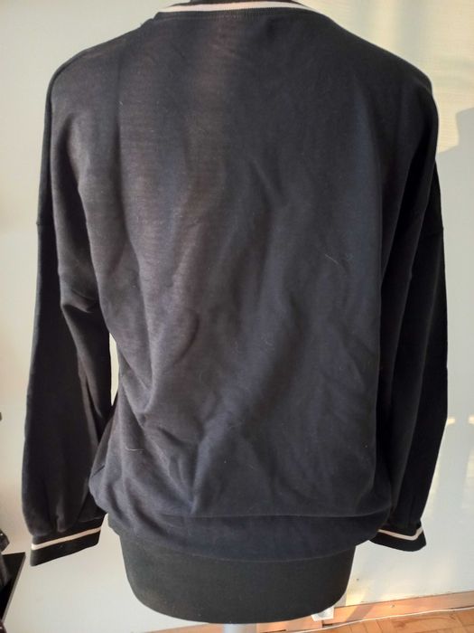 Bluza czarna z lamówkami