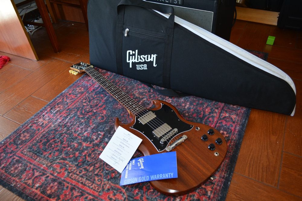 Gibson SG Tribute