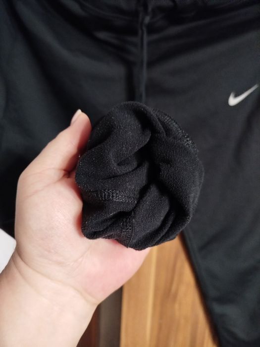 Spodnie dresowe damskie ocieplane Nike rozmiar S stan bardzo dobry