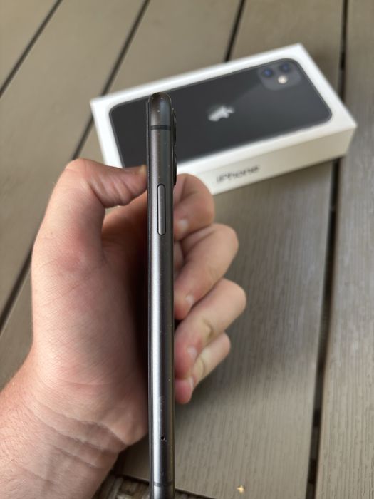 iPhone 11 64GB zablokowany