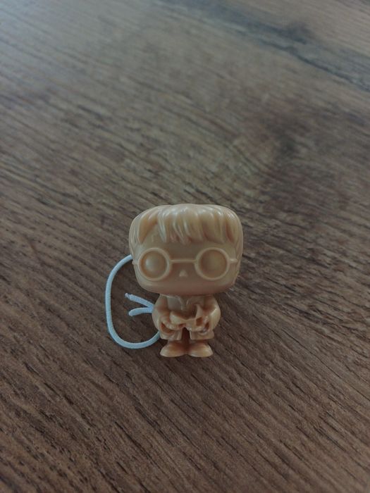 2024 gold Harry Potter funko pop kinder joy Vt401