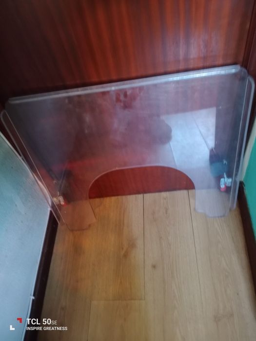 Tabuleiro para cadeira de rodas em acrilico, em bom estado.