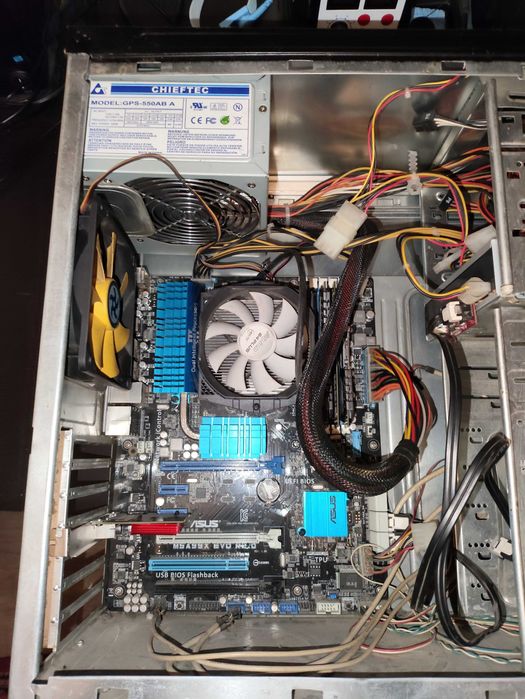 Komputer stacjonarny AM3+  16GB  Ram