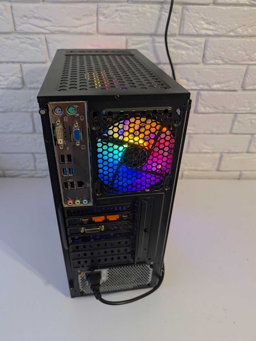 Ігровий ПК RX Gigabyte Aorus 570 4 GB / i5 / Ram16 gb / SSD /Win 11Pro