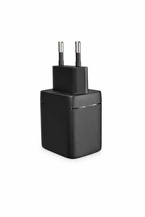 Szybka ładowarka USB PD 45W QC 3.0 z wyświetlaczem LED
Opis