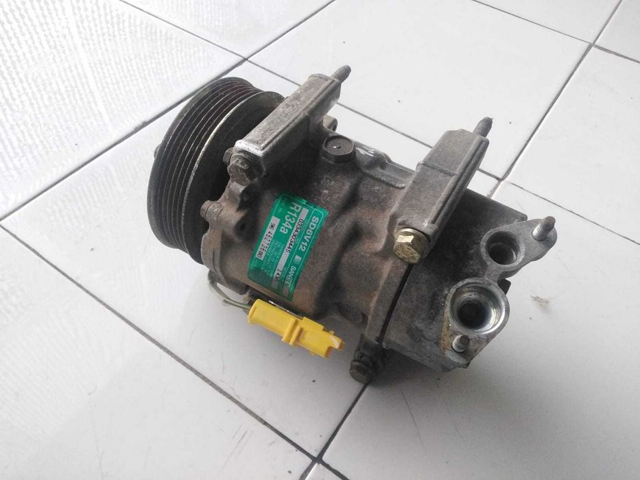 Compressor de AC Peugeot 206 1.l4 HDI de 2000