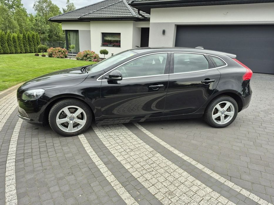 Volvo V40 2.0d 120km kamera navi  chromy