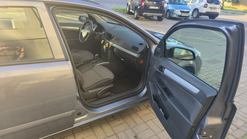 Opel Astra H 2004 року 1,8 автомат