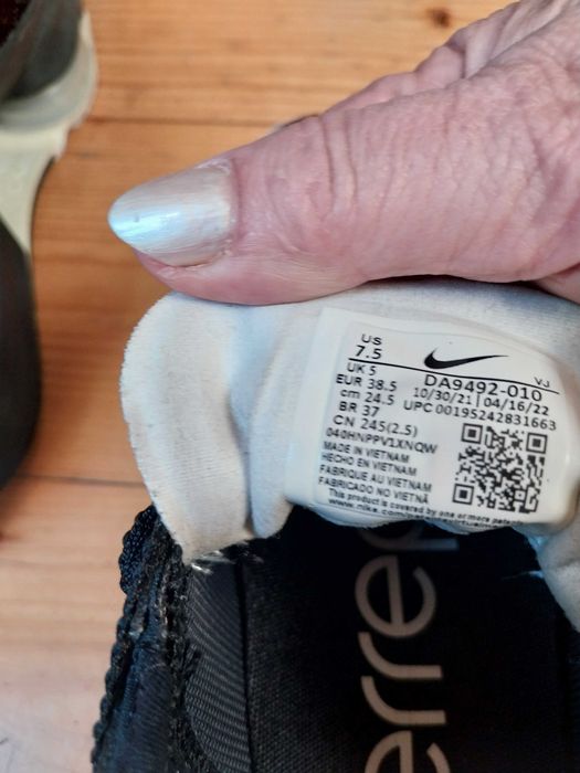 Okazja!! 2 pary butów w idealnym stanie NIKE.