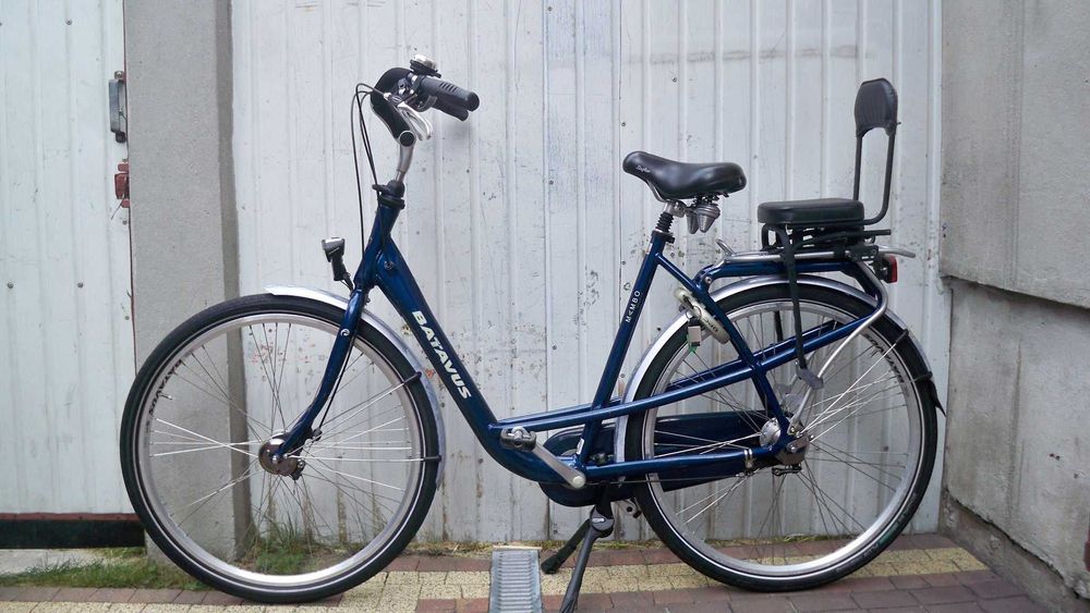 BATAVUS Mambo   rama 57 cm. Aluminiowa Nexus 7  Prądnica miejski