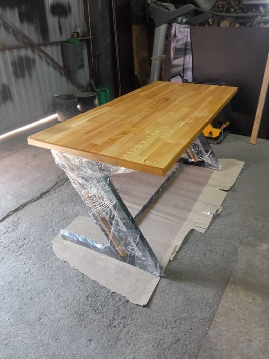 Стіл в стилі ,,LOFT,, стільниця зрощений ясен